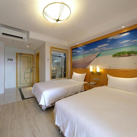 Royal J Hotel Cebu Екстер'єр фото
