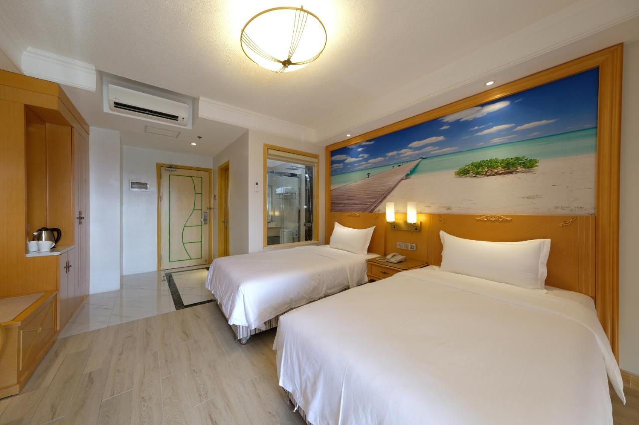 Royal J Hotel Cebu Екстер'єр фото
