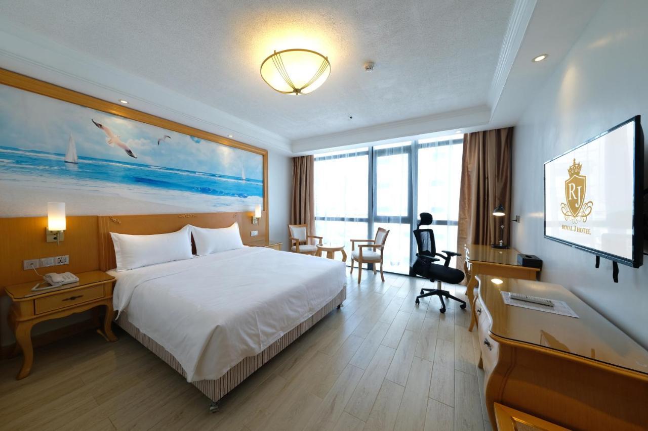 Royal J Hotel Cebu Екстер'єр фото